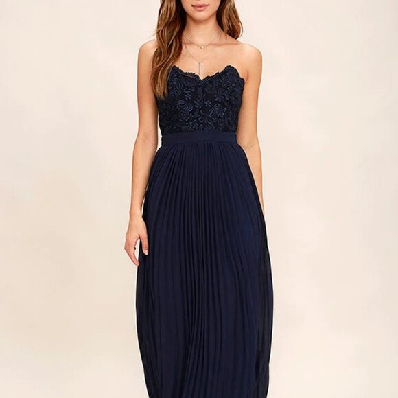 NWT Lulus Special Day Navy Blue Lace Strapless Maxi Dress size XS - Picture 1 of 8